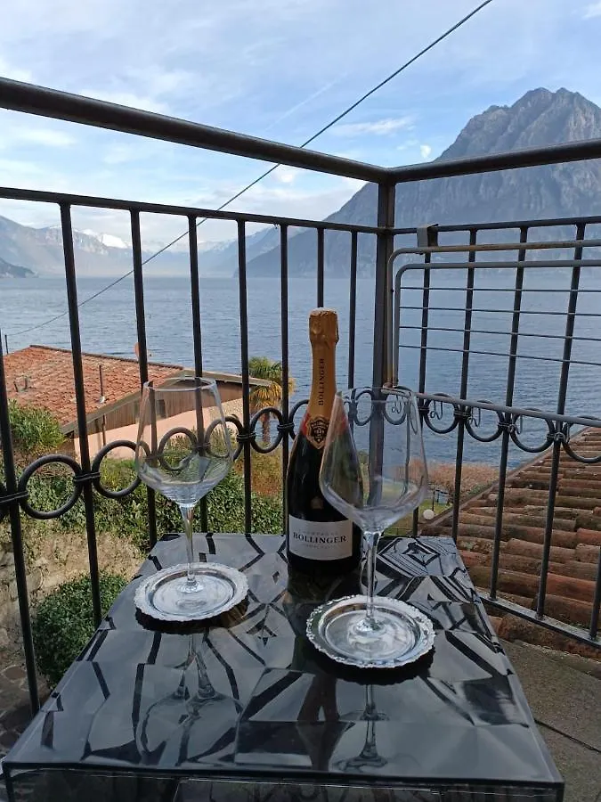 Patty Zu - Lakeside Apartment Riva di Solto